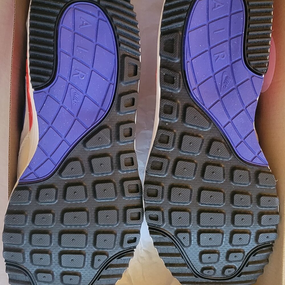 W NIKE AIR MAX SYSTM - Picture 2 of 5